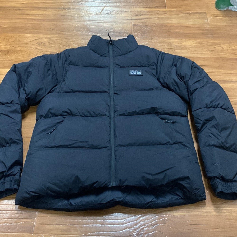 NWT Mountain Hardwear 650 Down Black Puffer Jacket